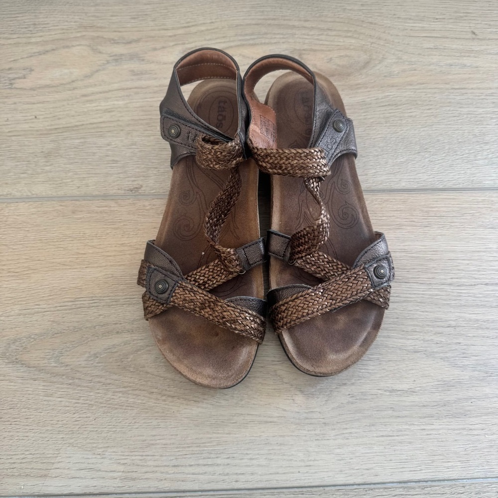 Taos Footwear Brown Braided Strap Women's Sandals